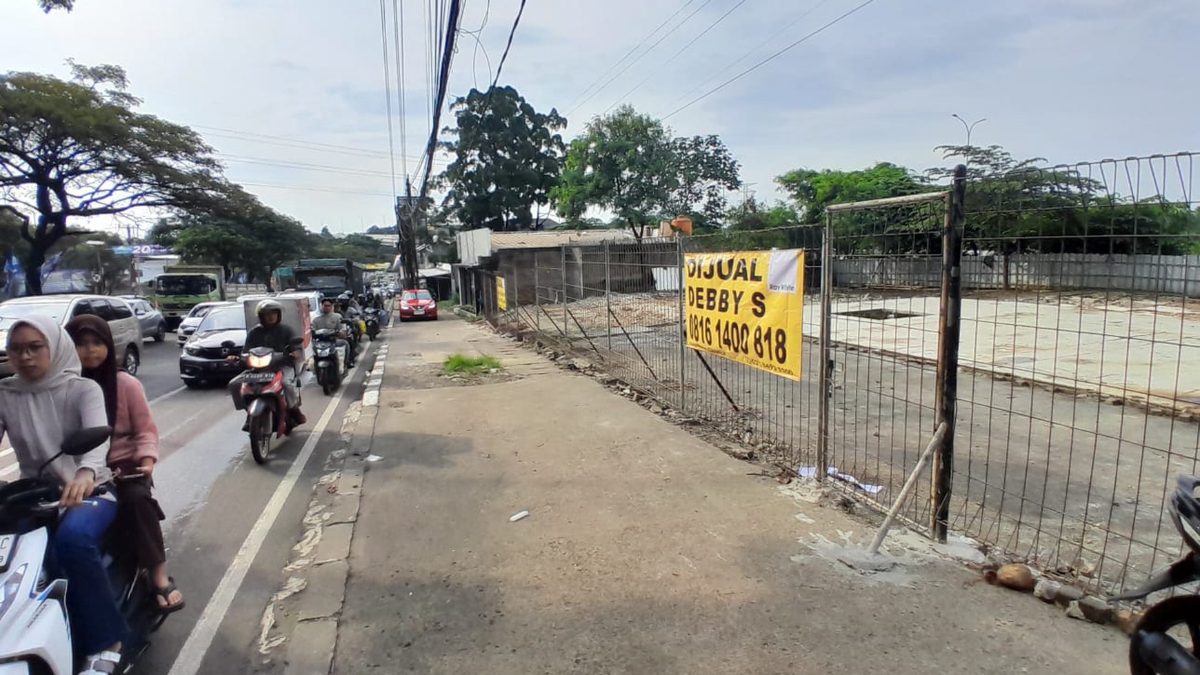 Investasi Terbaik Tanah Komersial Murah di bawah NJOP di lokasi emas di Jalan alternatif Cibubur