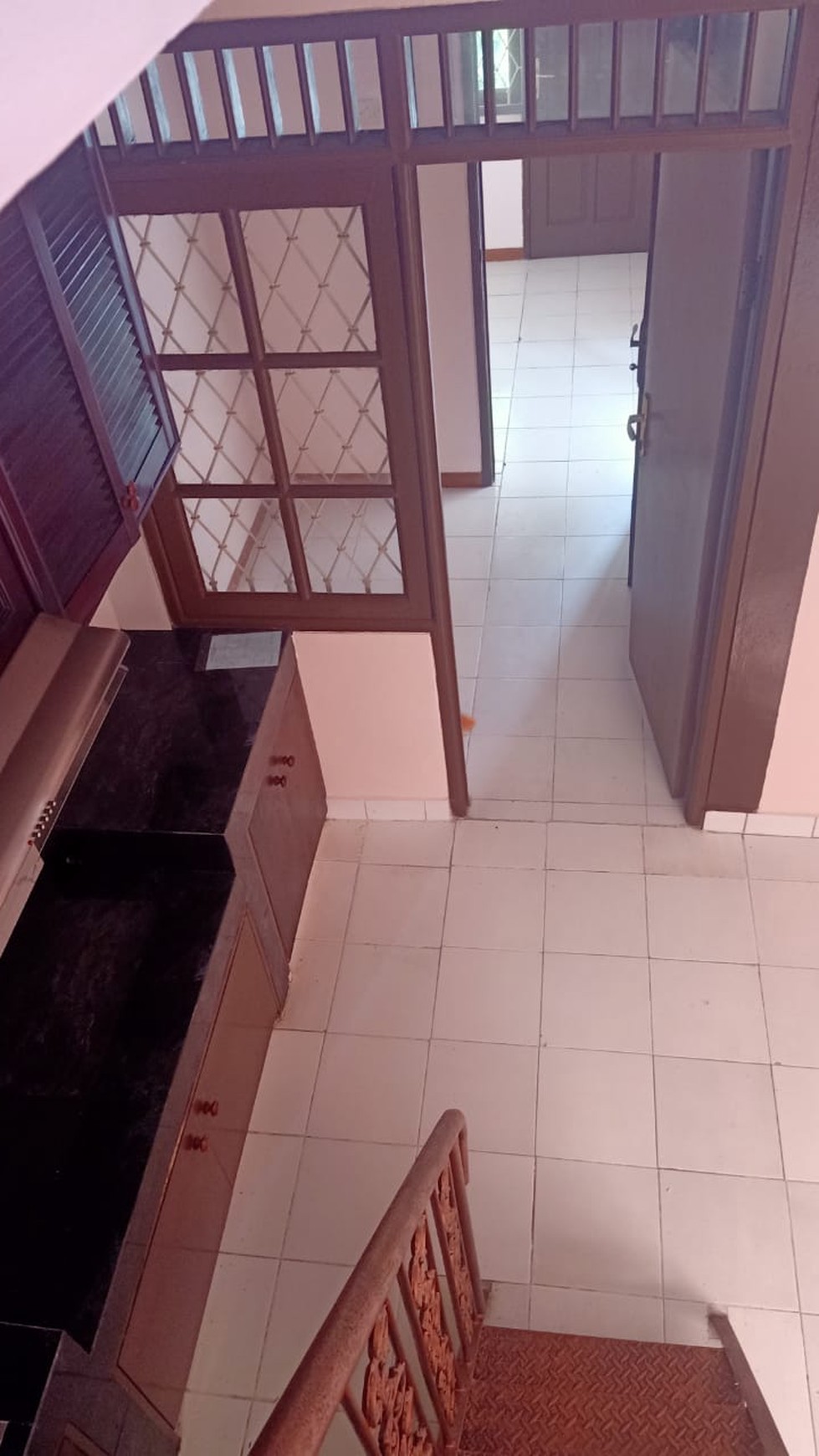 Di Sewa Rumah 2 Lantai Nyaman dan Asri di Bintaro, Sektor 5