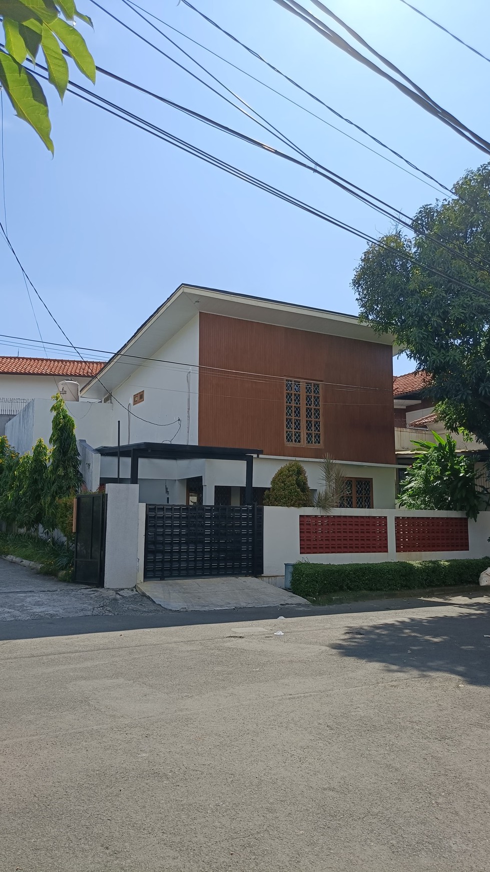 Rumah Siap Huni di Kucica, Sektor 9 Bintaro Jaya