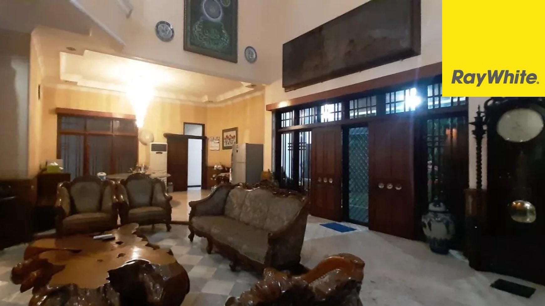 Dijual Rumah Mewah 2 lantai di Ketintang Permai Surabaya