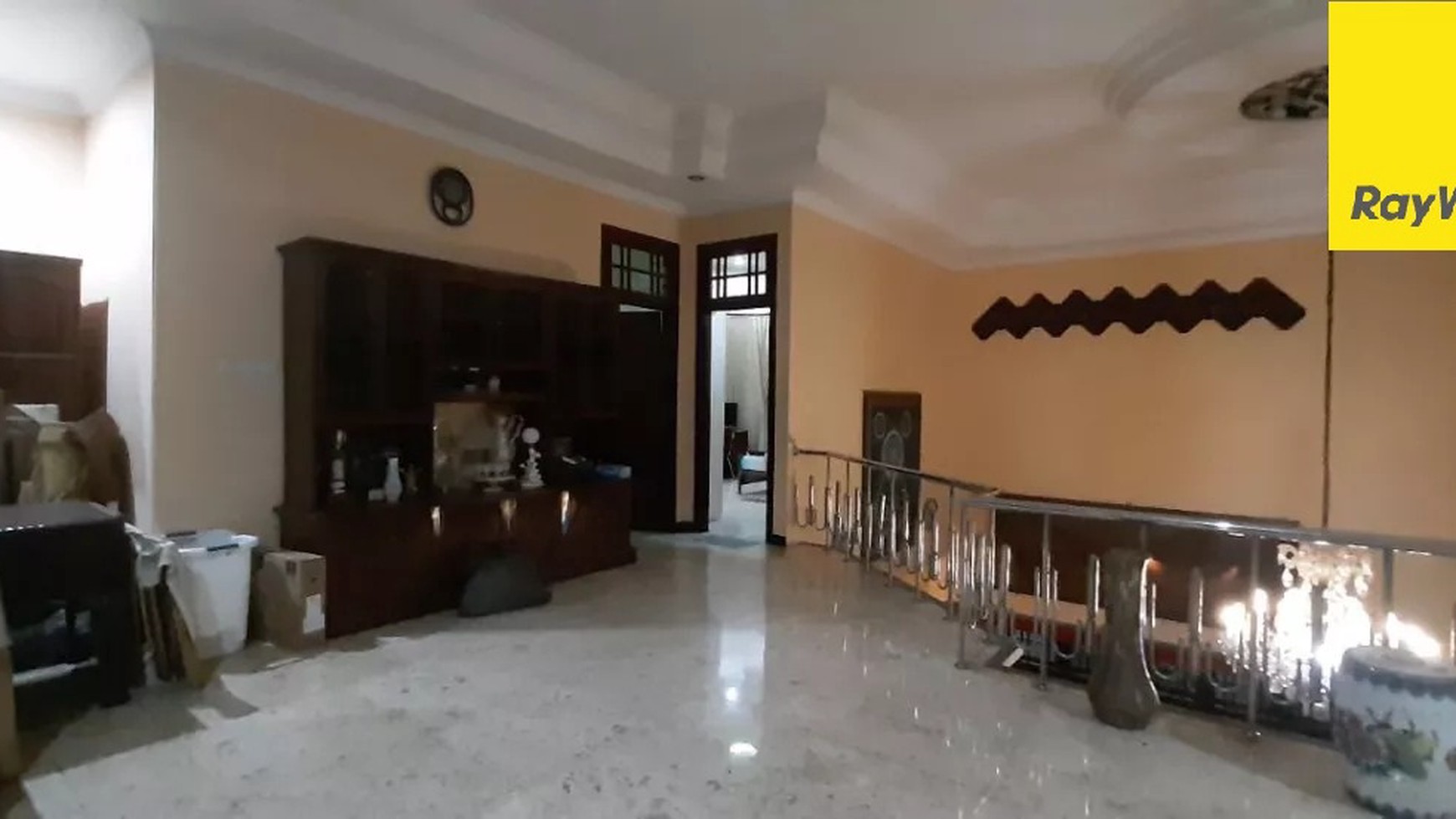 Dijual Rumah Mewah 2 lantai di Ketintang Permai Surabaya