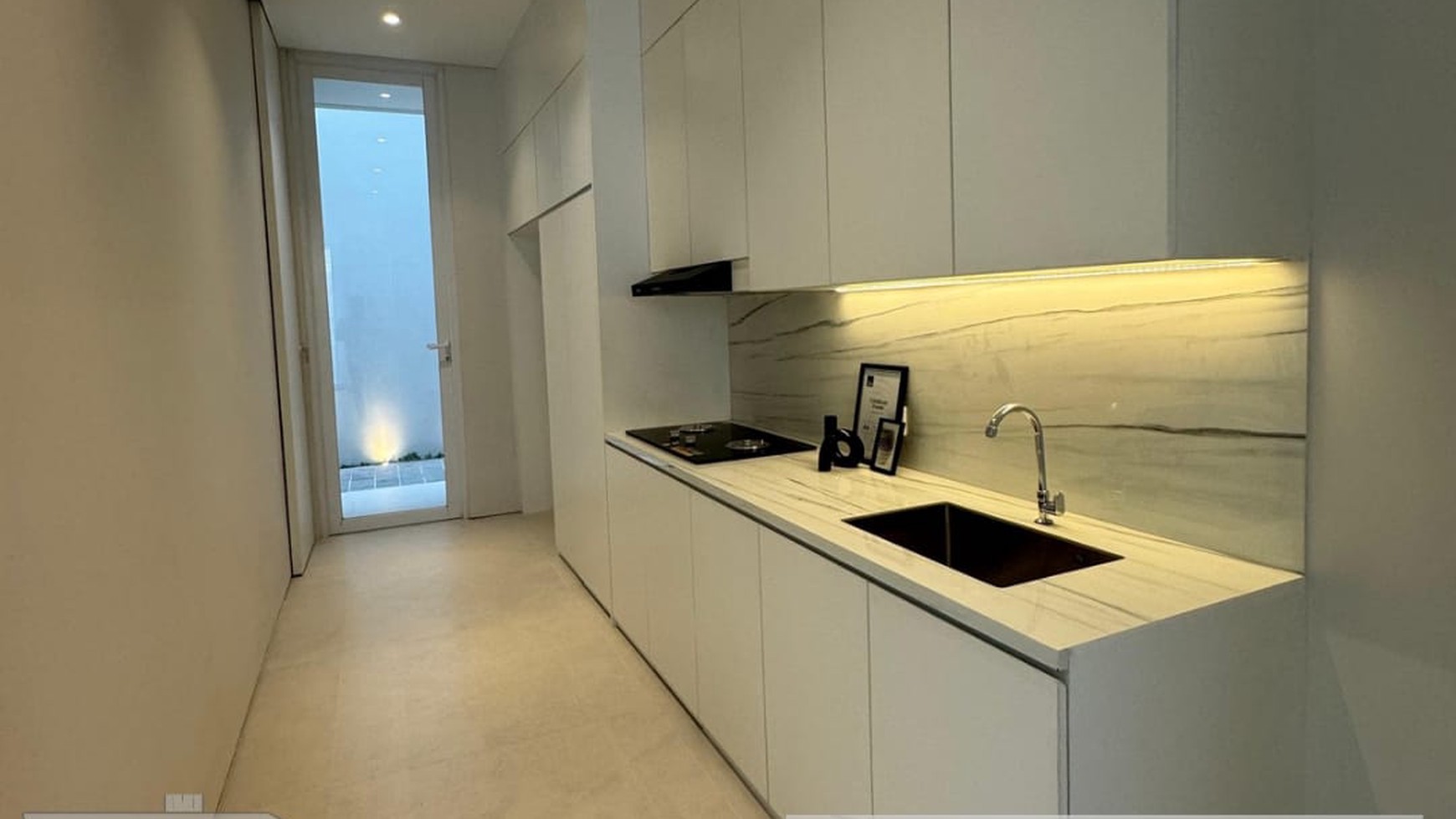 DIJUAL RUMAH MODERN SCANDINAVIAN HOUSE - MOJOKLANGGRU SURABAYA TIMUR