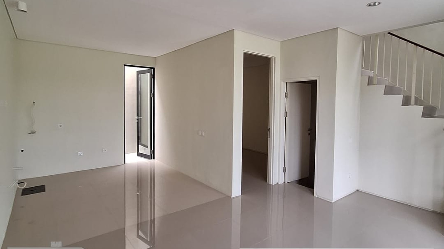 TURUH HARGA!!! DIJUAL RUMAH MEWAH CANTIK DAN STRATEGIS - NORTH WEST HILL CITRALAND