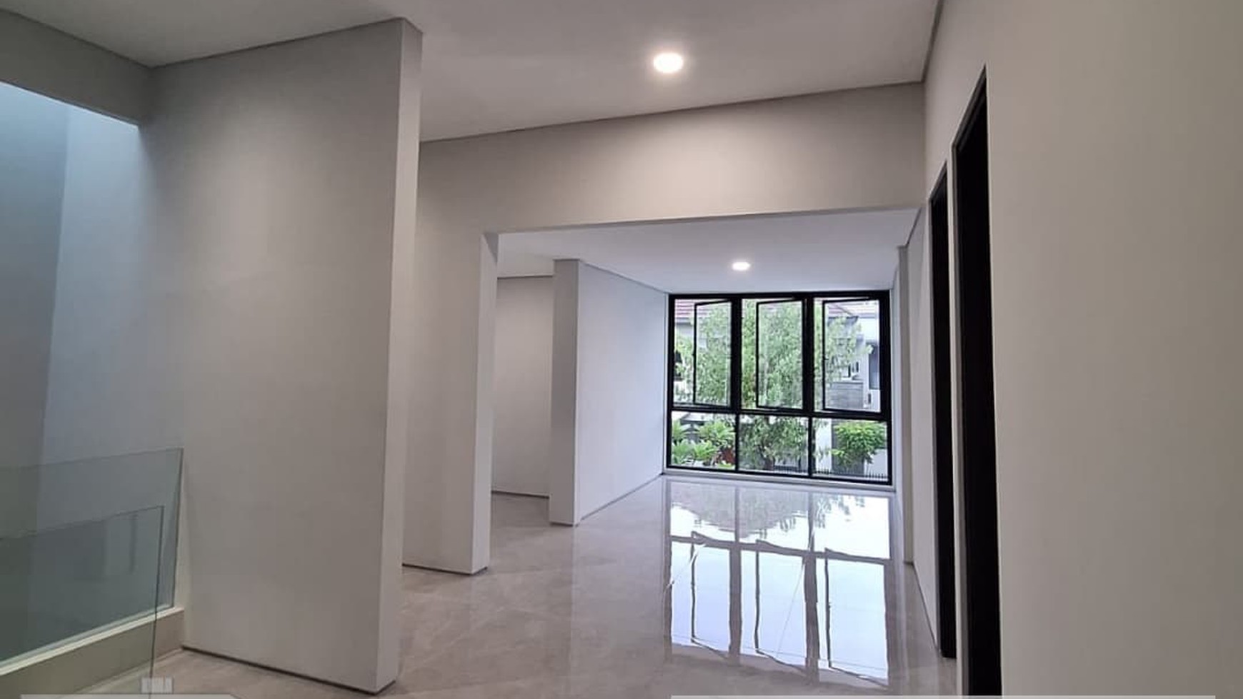 TURUN HARGA LAGI!!! DIJUAL RUMAH MEWAH MODERN MINIMALIS SIAP HUNI - DIAN ISTANA CLUSTER PARK AVENUE