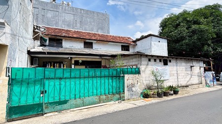 RUMAH LAMA HITUNG TANAH + KOS KOSAN 20 PINTU DI AREA TOMANG - JAKARTA BARAT