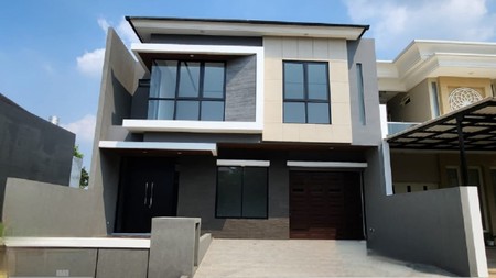 DIJUAL RUMAH MEWAH GRANITE TILE DENGAN DESAIN MODERN MINIMALIS DAN SIAP HUNI - WOODLAND CITRALAND 