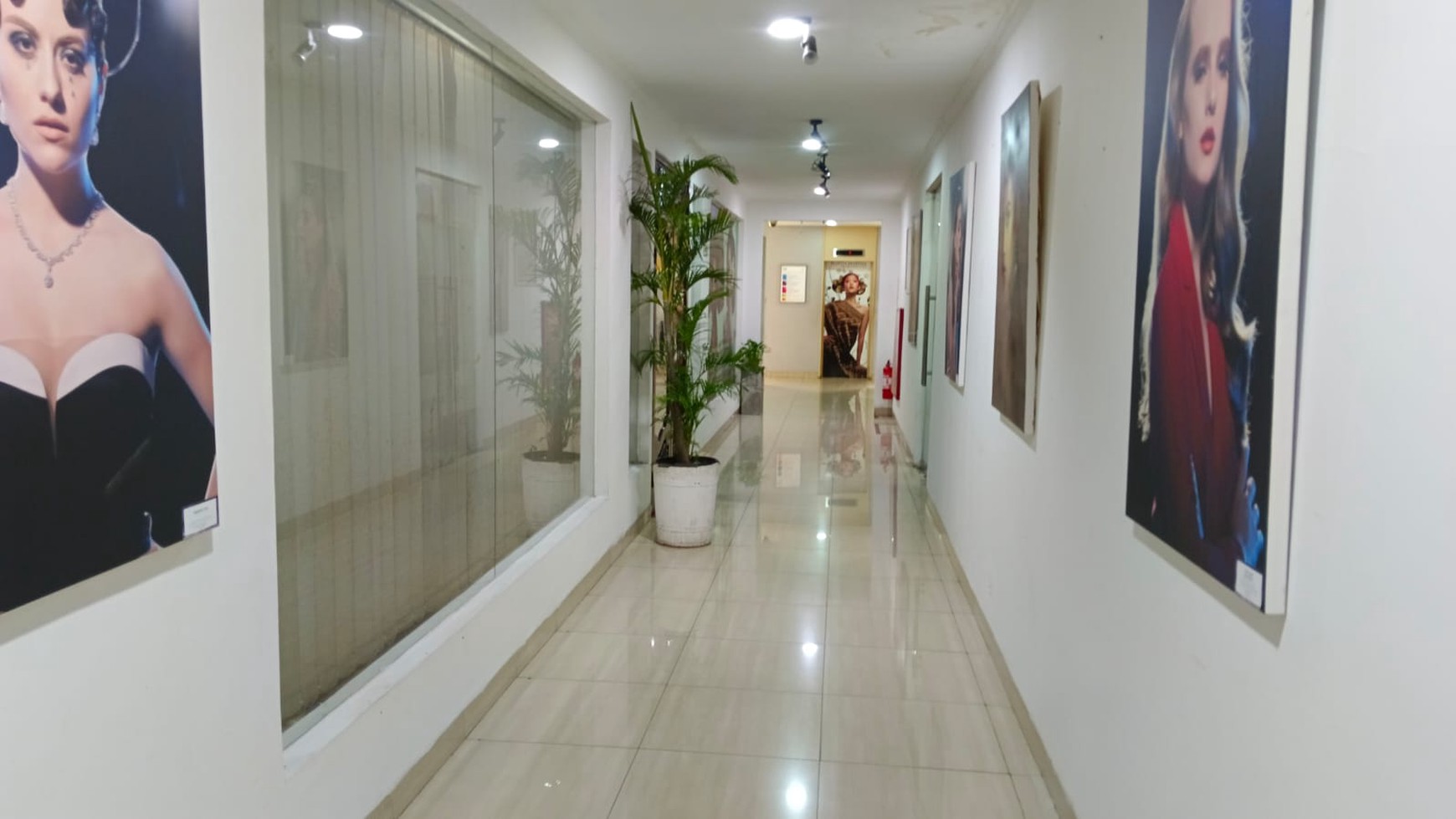 Dijual cepat gedung kantor lokasi komersil di pusat kota Menteng Jakarta Pusat