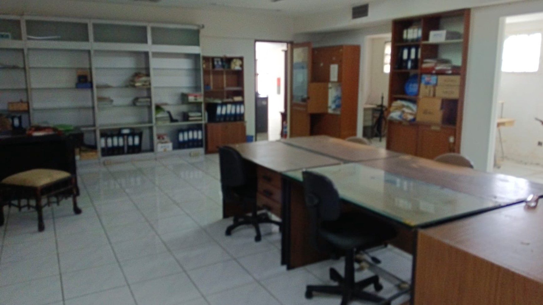 Dijual cepat gedung kantor lokasi komersil di pusat kota Menteng Jakarta Pusat