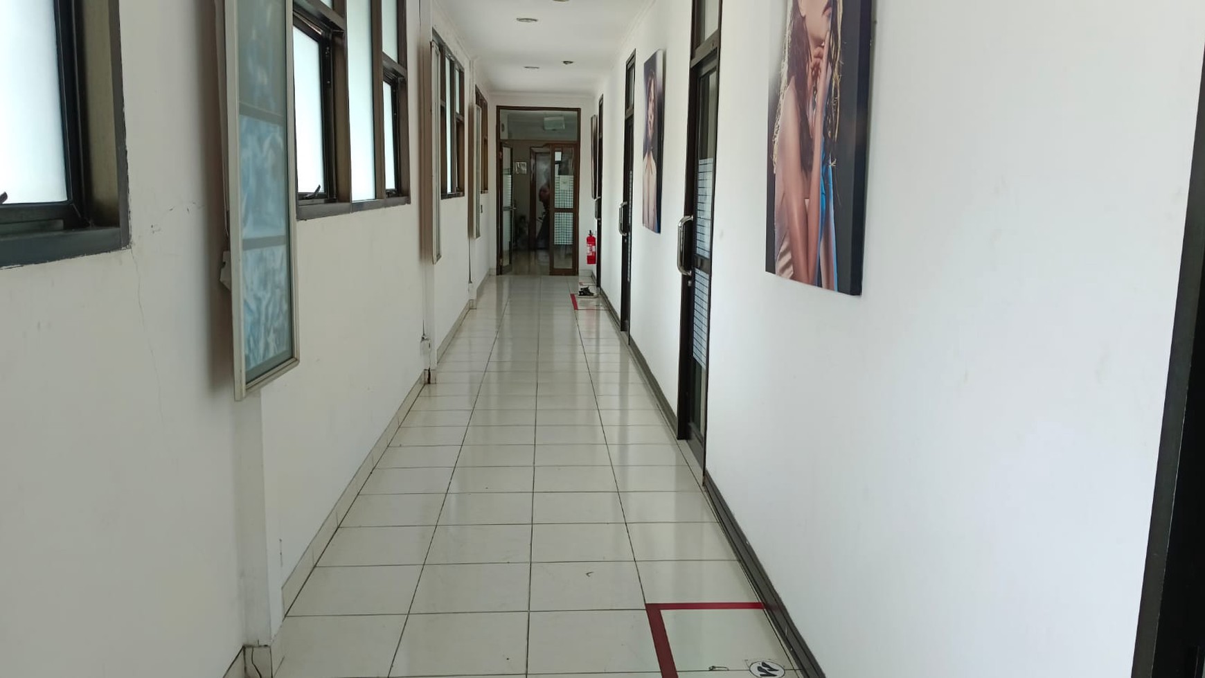 Dijual cepat gedung kantor lokasi komersil di pusat kota Menteng Jakarta Pusat