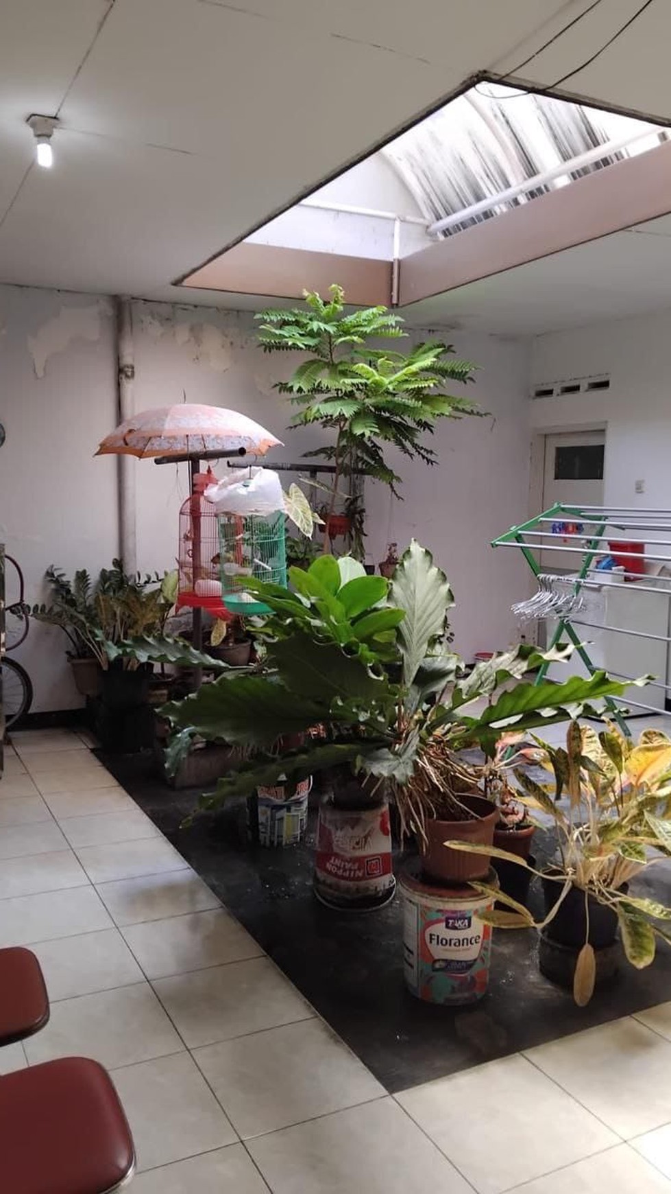 Jual rumah hitung tanah di Manyar Tirtomoyo Surabaya Timur 