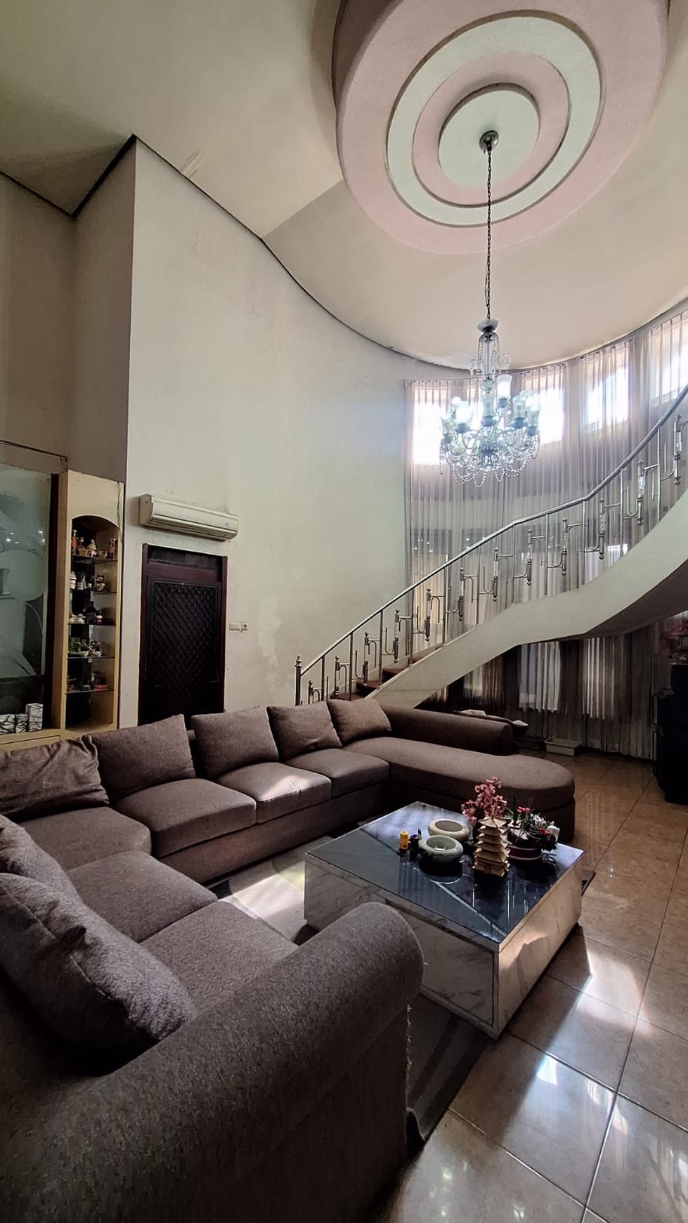 Dijual Cepat Rumah Petemon Barat