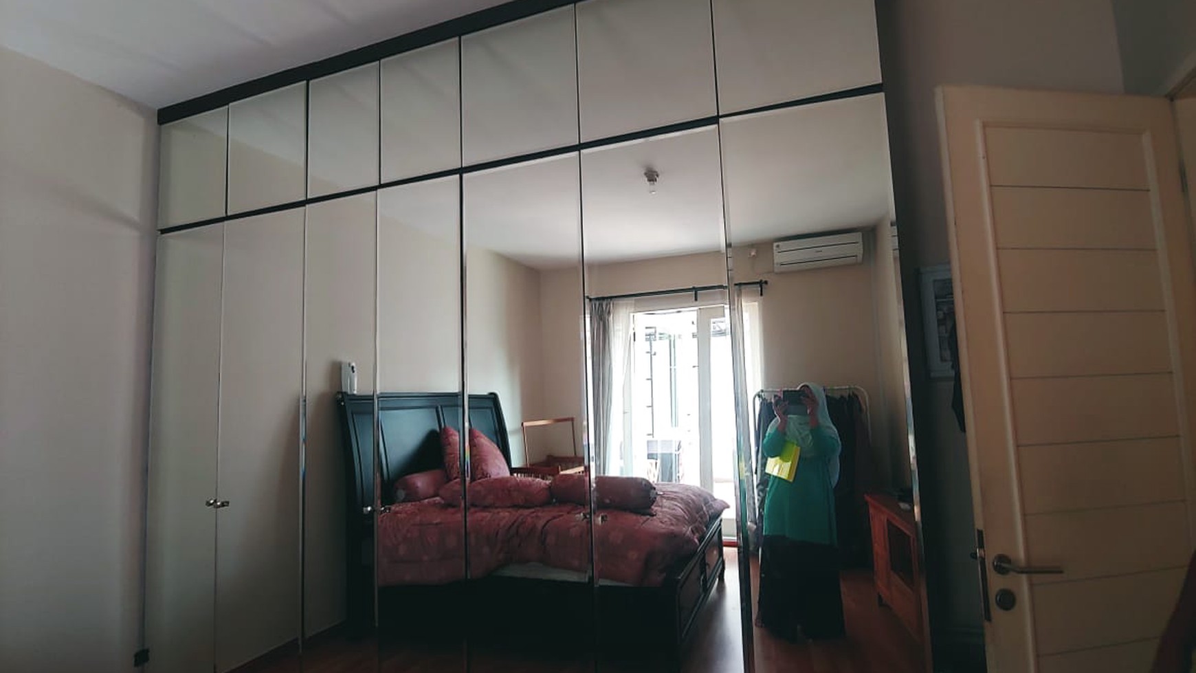 Rumah 2 Lantai Cantik dengan Design Modern dan Siap Huni @Pondok Aren