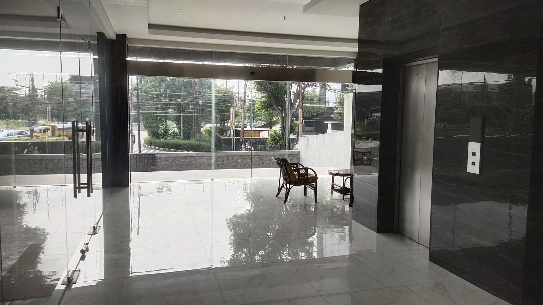 GEDUNG KANTOR BARU PONDOK PINANG, AKSES MUDAH TB SIMATUPANG, KEBAYORAN BARU, SENOPATI, KEMANG