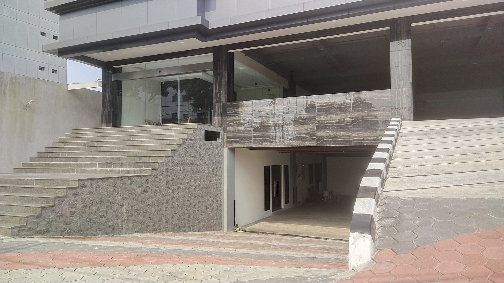 GEDUNG KANTOR BARU PONDOK PINANG, AKSES MUDAH TB SIMATUPANG, KEBAYORAN BARU, SENOPATI, KEMANG