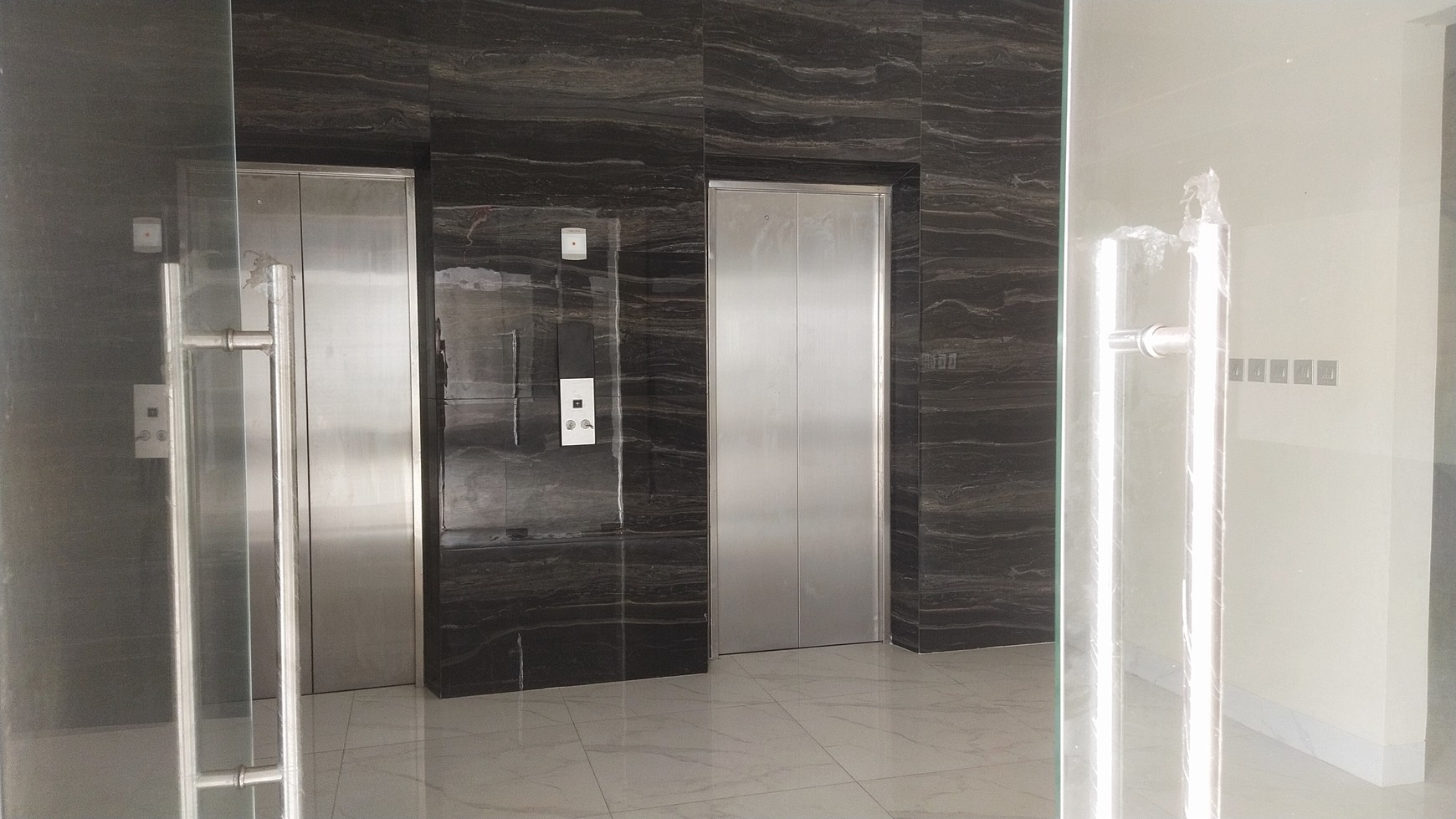GEDUNG KANTOR BARU PONDOK PINANG, AKSES MUDAH TB SIMATUPANG, KEBAYORAN BARU, SENOPATI, KEMANG