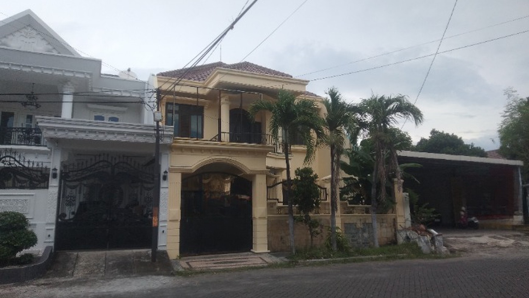 Rumah Hoek Siap Huni 7,5 M nego Pagesangan 