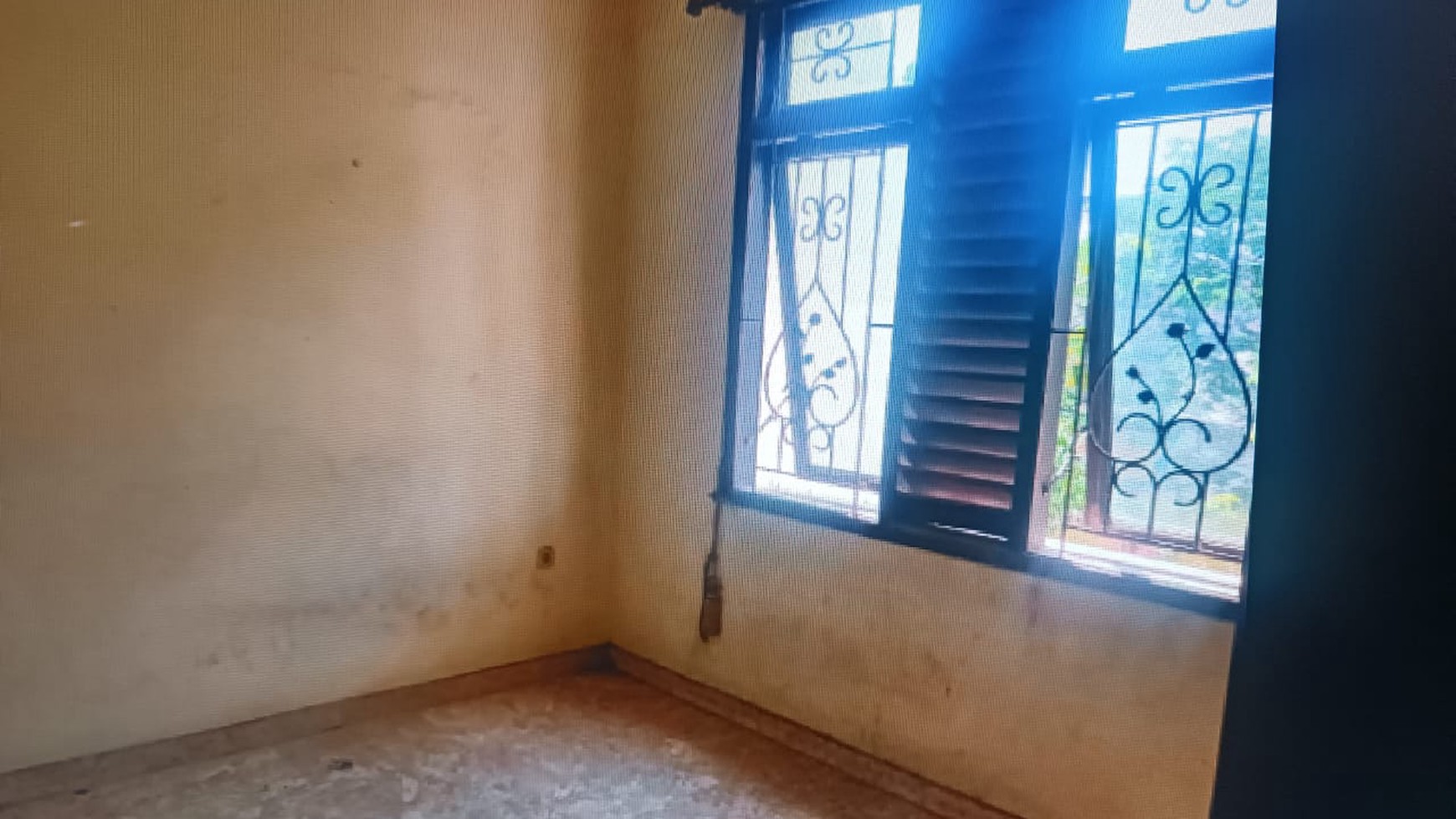 Rumah Hoek Siap Huni 7,5 M nego Pagesangan 