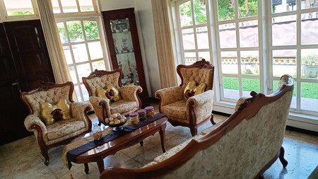 Dijual cepat Rumah Hoek Siap Huni 350/250 Ketintang 5,9 M nego 