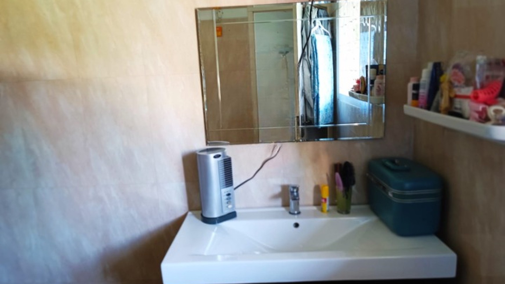 Dijual cepat Rumah Hoek Siap Huni 350/250 Ketintang 5,9 M nego