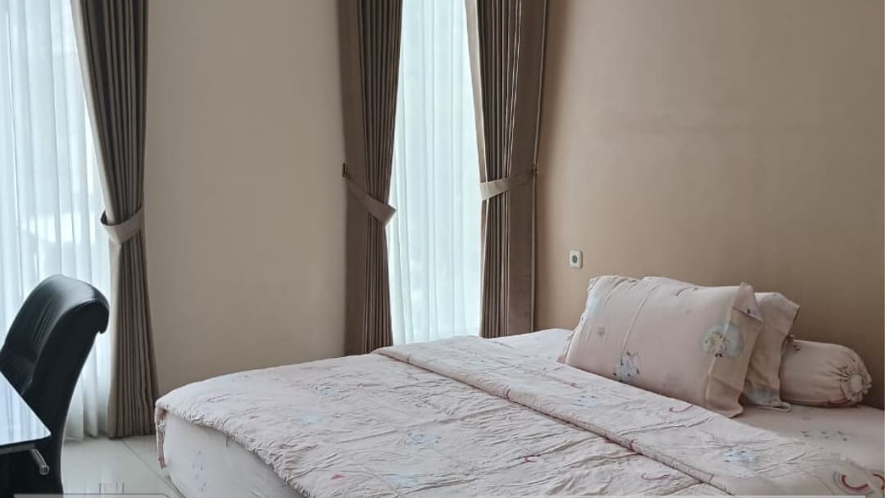 DIJUAL RUMAH MEWAH MODERN MINIMALIS FULL FURNISHED DAN SIAP HUNI - WOODLAND CITRALAND