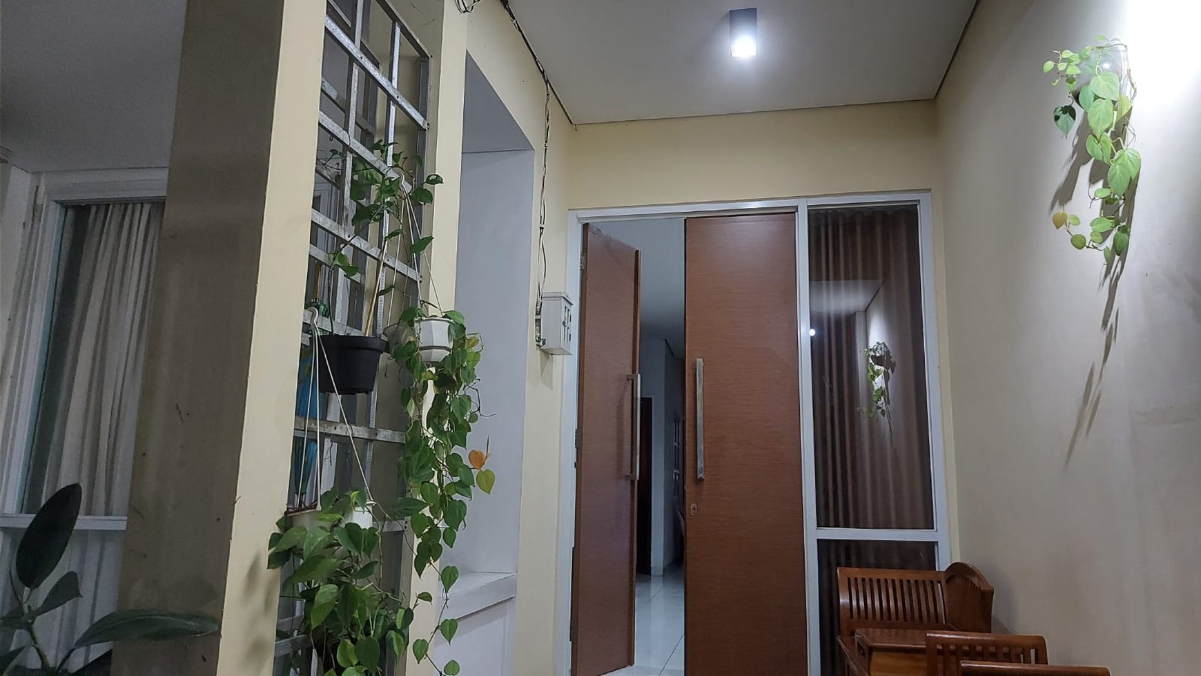 Rumah Bagus, Minimalis Full Furnished di Sawangan