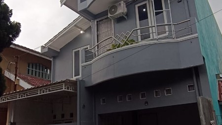Rumah 3 Kamar Cocok Untuk Keluarga Di Perum Griya Perwita Wisata