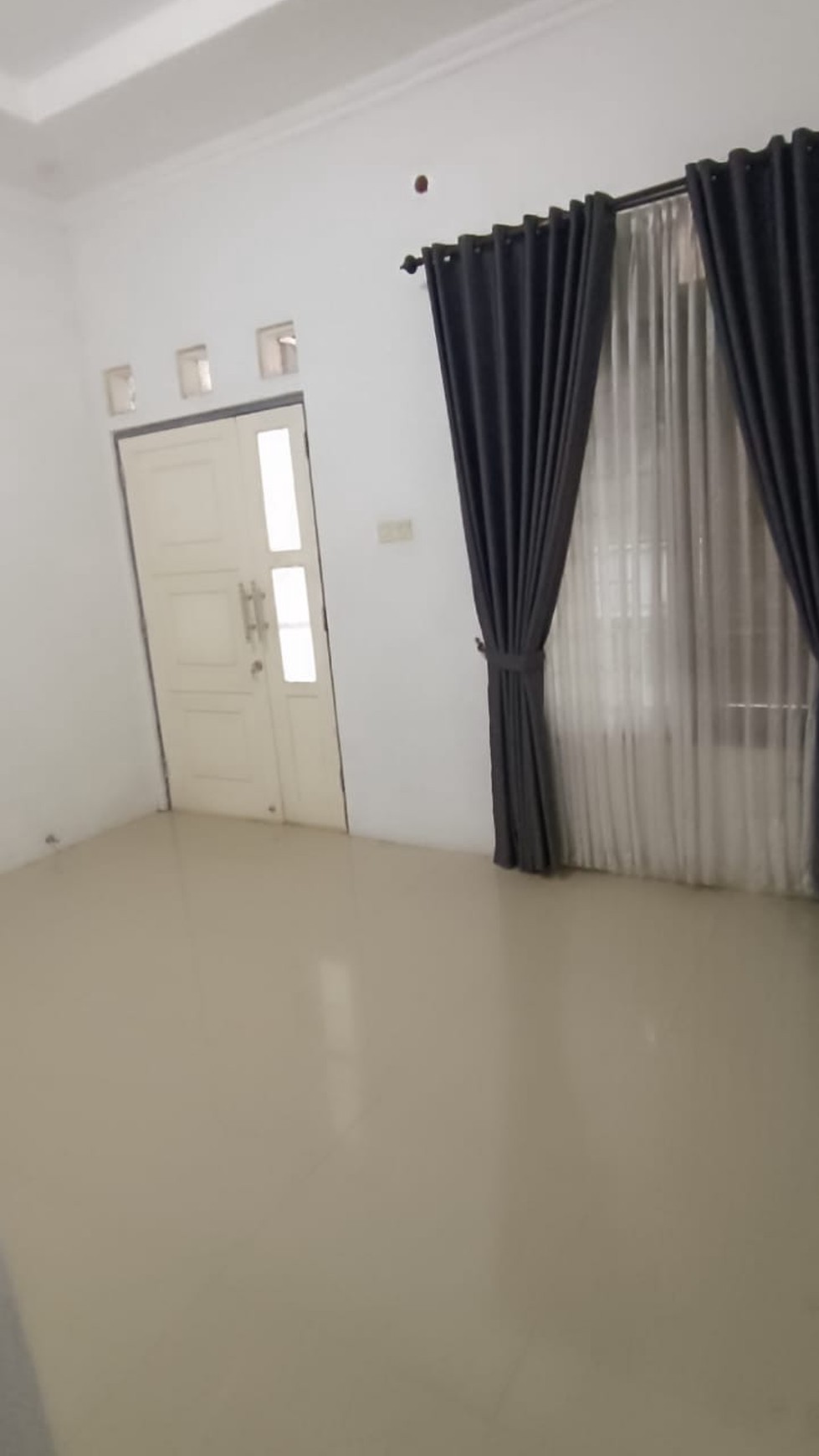 Rumah 3 Kamar Cocok Untuk Keluarga Di Perum Griya Perwita Wisata