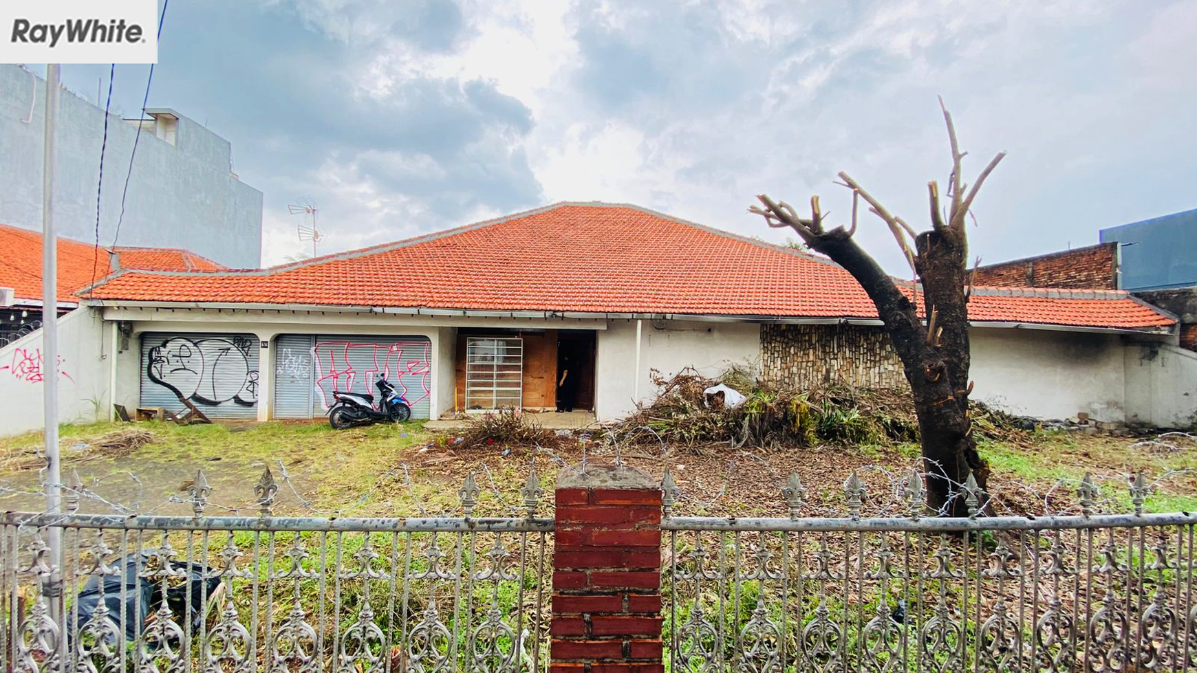 FOR SALE Tanah Komersial K2 Bisa Bangun 5 Lantai Jatiwaringin Raya Jakarta Timur