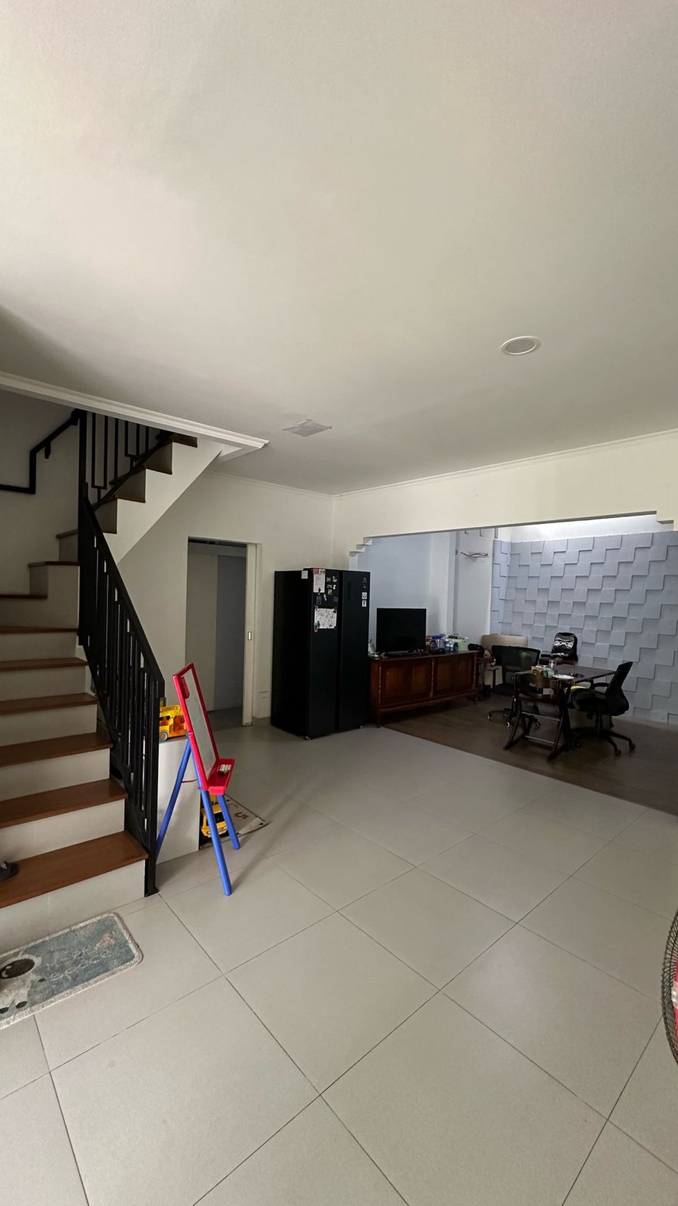 Rumah Bagus, 2 Lantai, di Bintaro Sektor 5