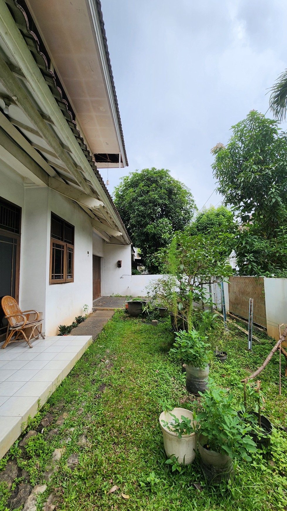 Dijual Rumah Hitung Tanah di Villa Kelapa Dua, Jakarta Barat