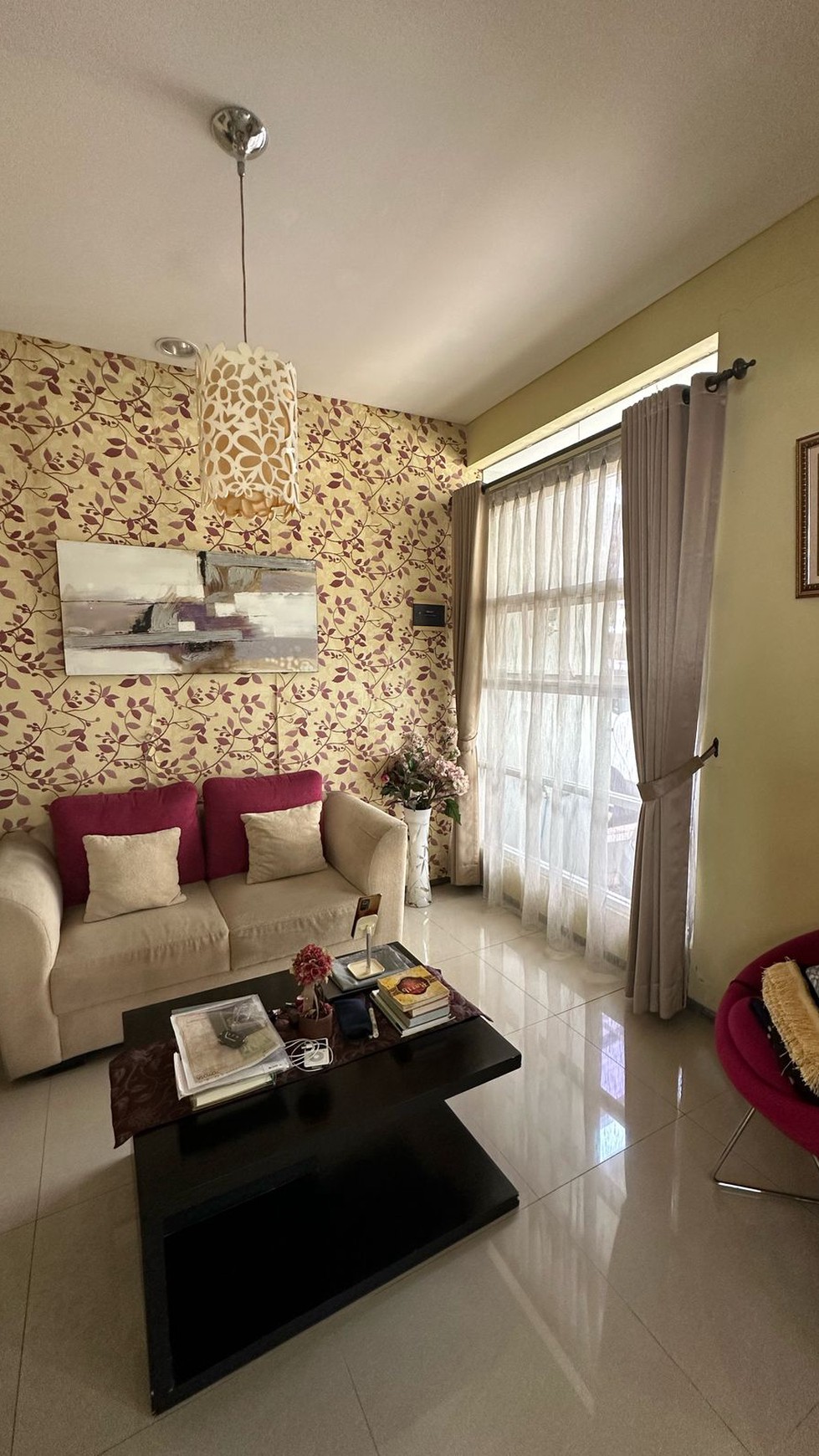 Rumah Bagus, Semi furnished, lokasi strategis di Bintaro Sektor 3A