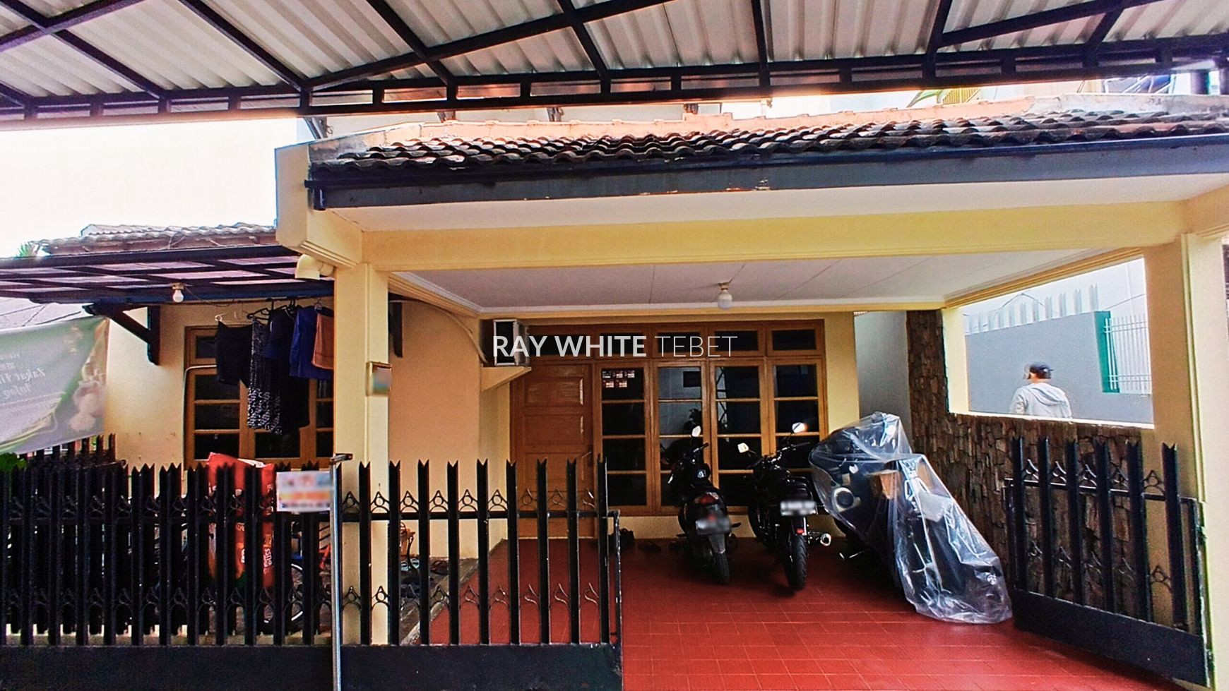 Rumah 2 Lantai SHM Hitung Tanah di Ragunan, Pasar Minggu Jaksel