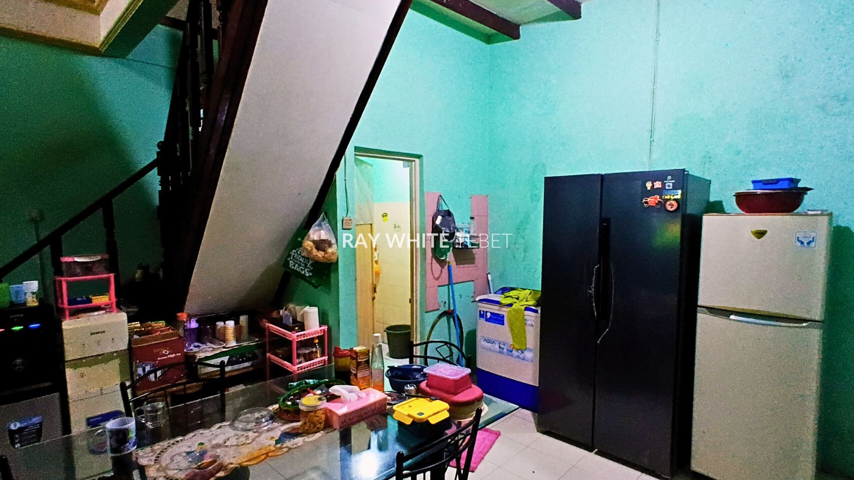 Rumah 2 Lantai SHM Hitung Tanah di Ragunan, Pasar Minggu Jaksel