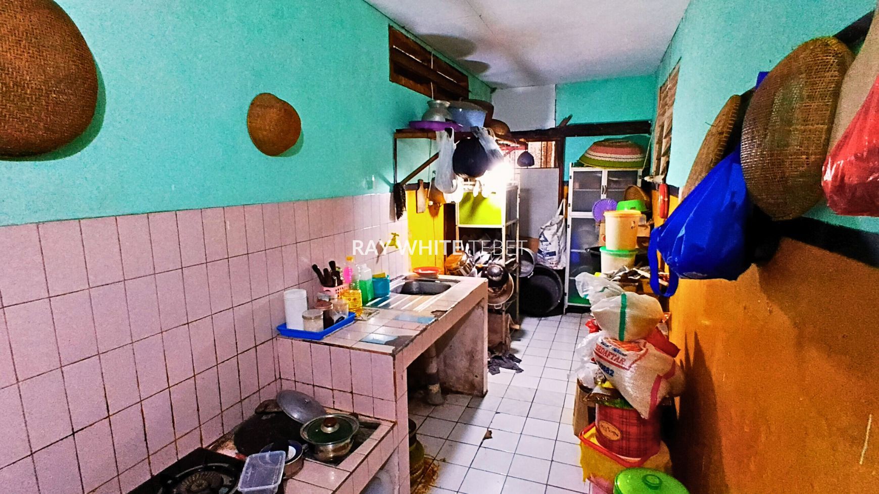 Rumah 2 Lantai SHM Hitung Tanah di Ragunan, Pasar Minggu Jaksel