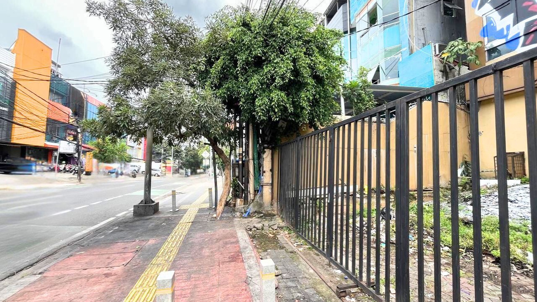 Gedung Kantor 4 Lantai Lokasi Strategis di Tebet