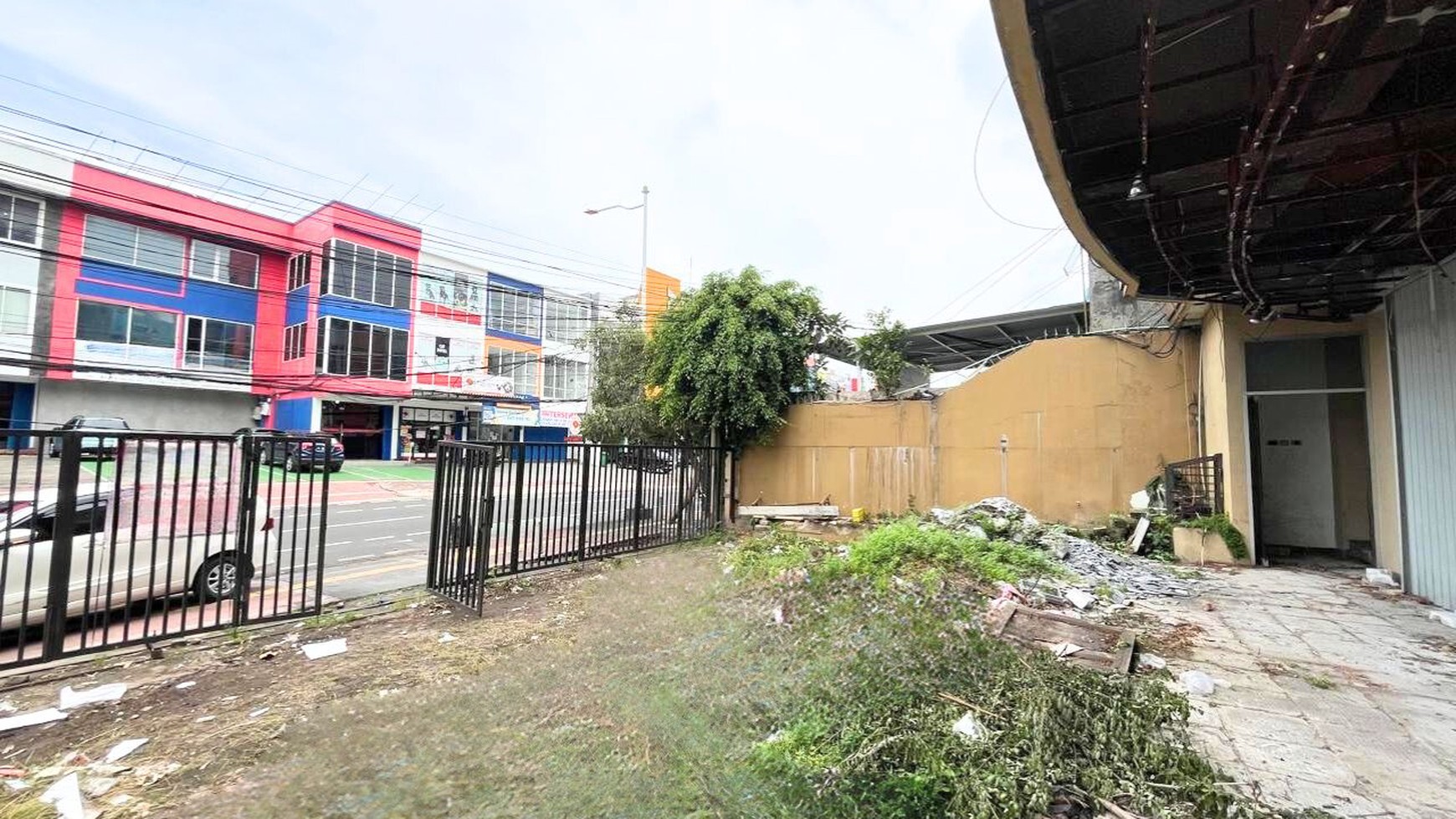 Gedung Kantor 4 Lantai Lokasi Strategis di Tebet