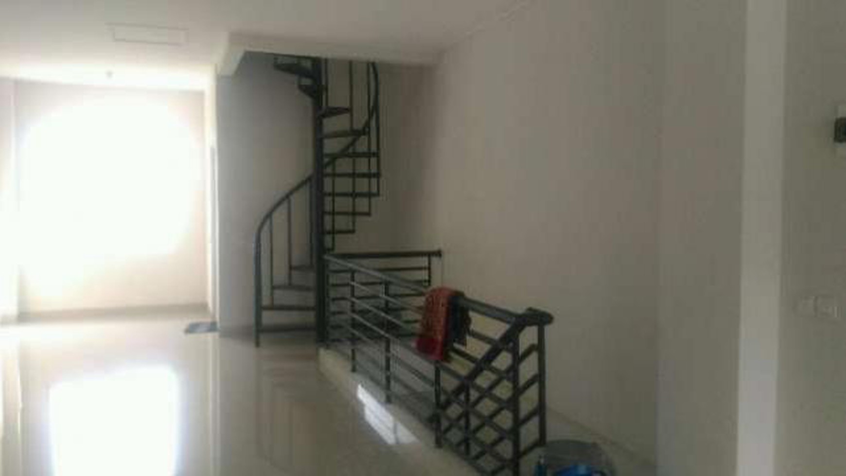 JUAL RUGI + GRATIS BIAYA PENGALIHAN HAK RUKO GANDENG AZORES PERUMAHAN BANJAR WIJAYA TANGERANG KOTA