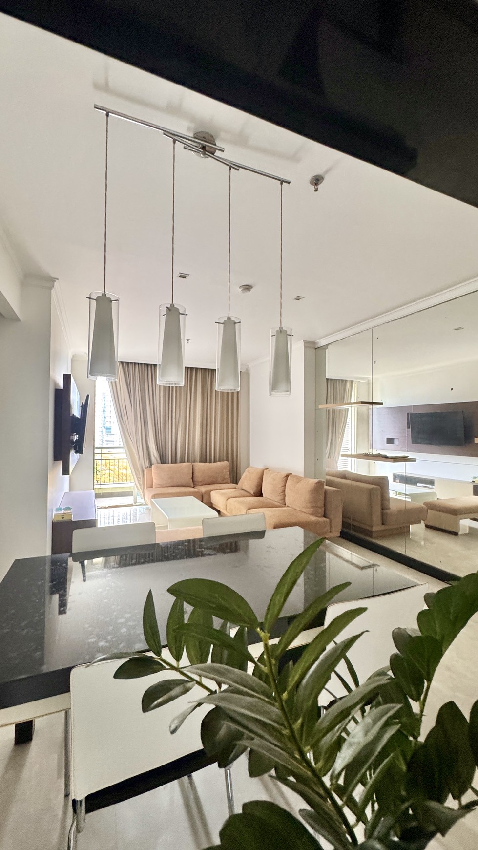 Dijual Apartemen Central Park Residences, Jakarta Barat