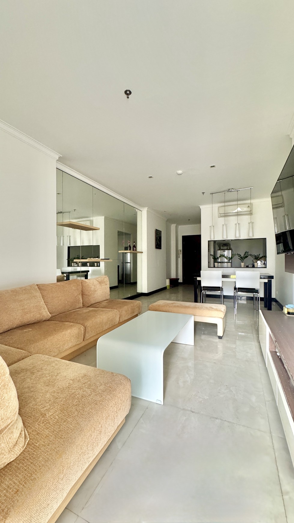 Dijual Apartemen Central Park Residences, Jakarta Barat
