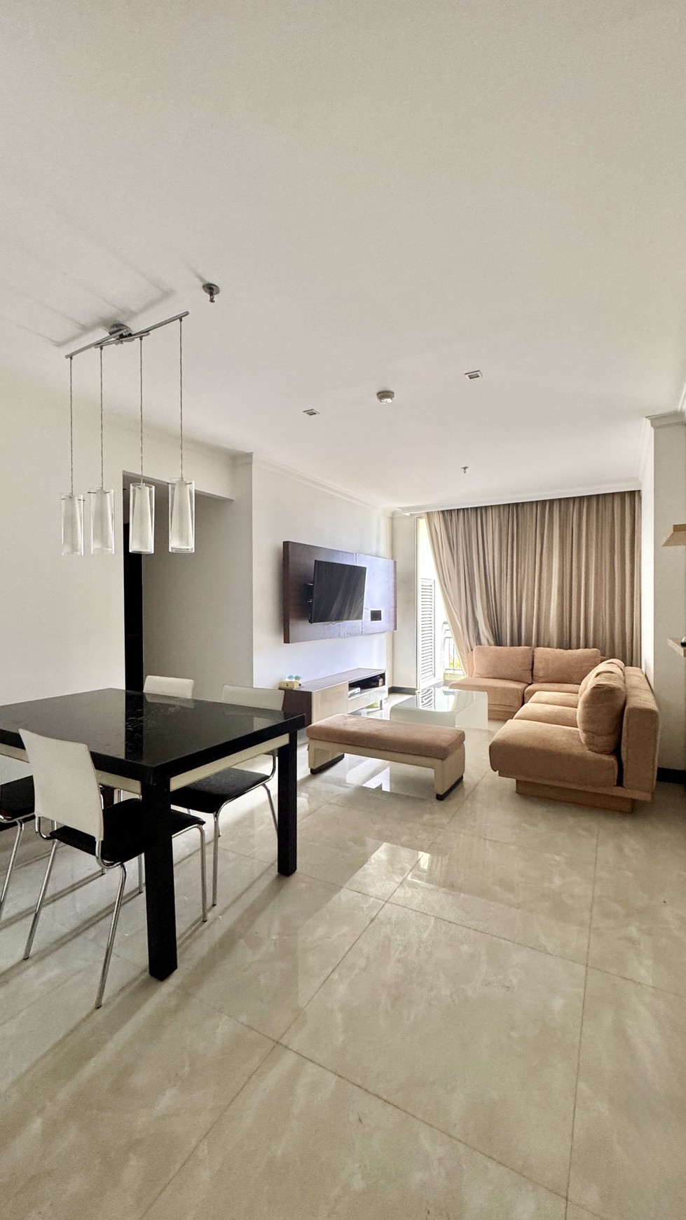 Dijual Apartemen Central Park Residences, Jakarta Barat