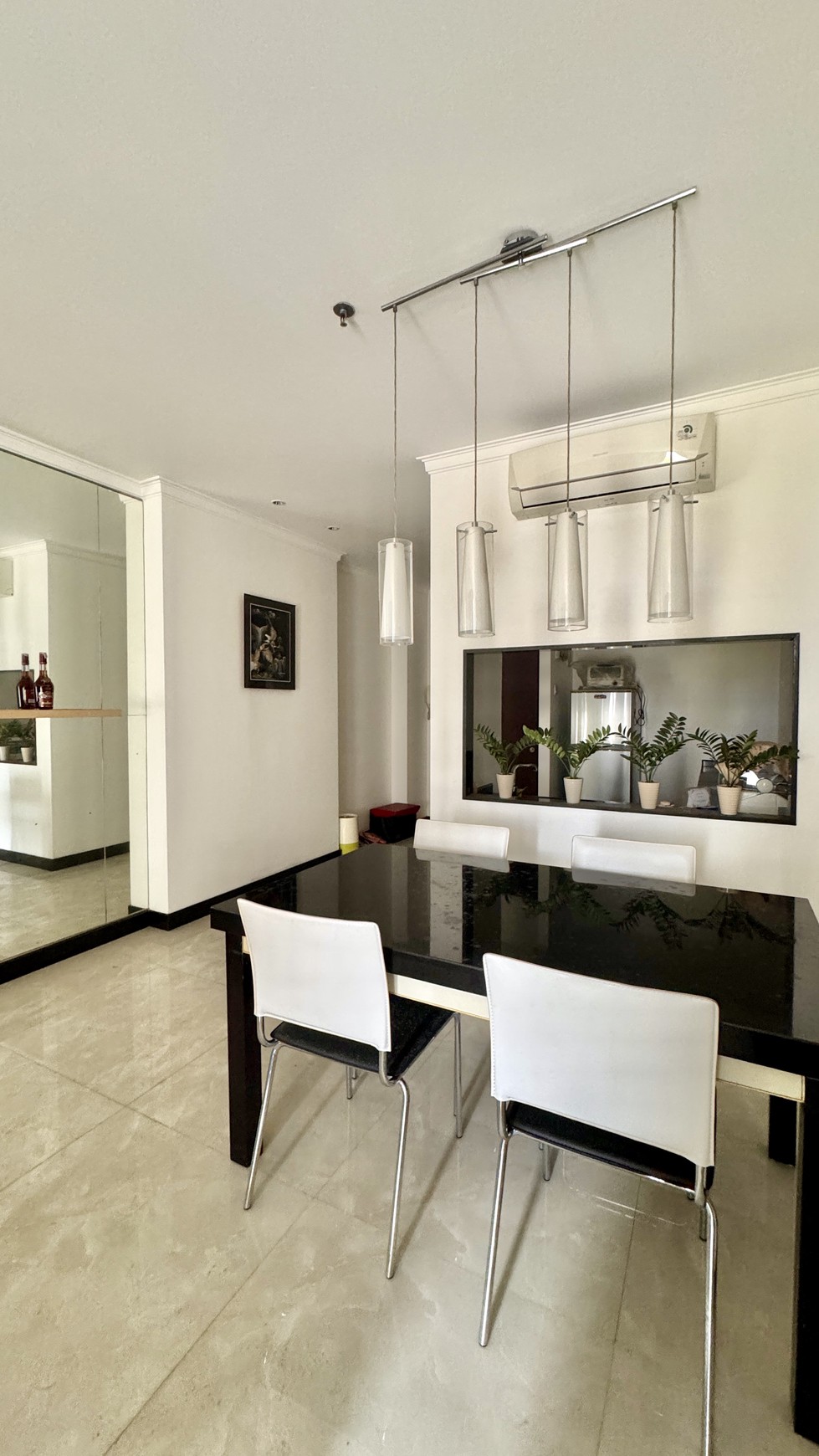 Dijual Apartemen Central Park Residences, Jakarta Barat