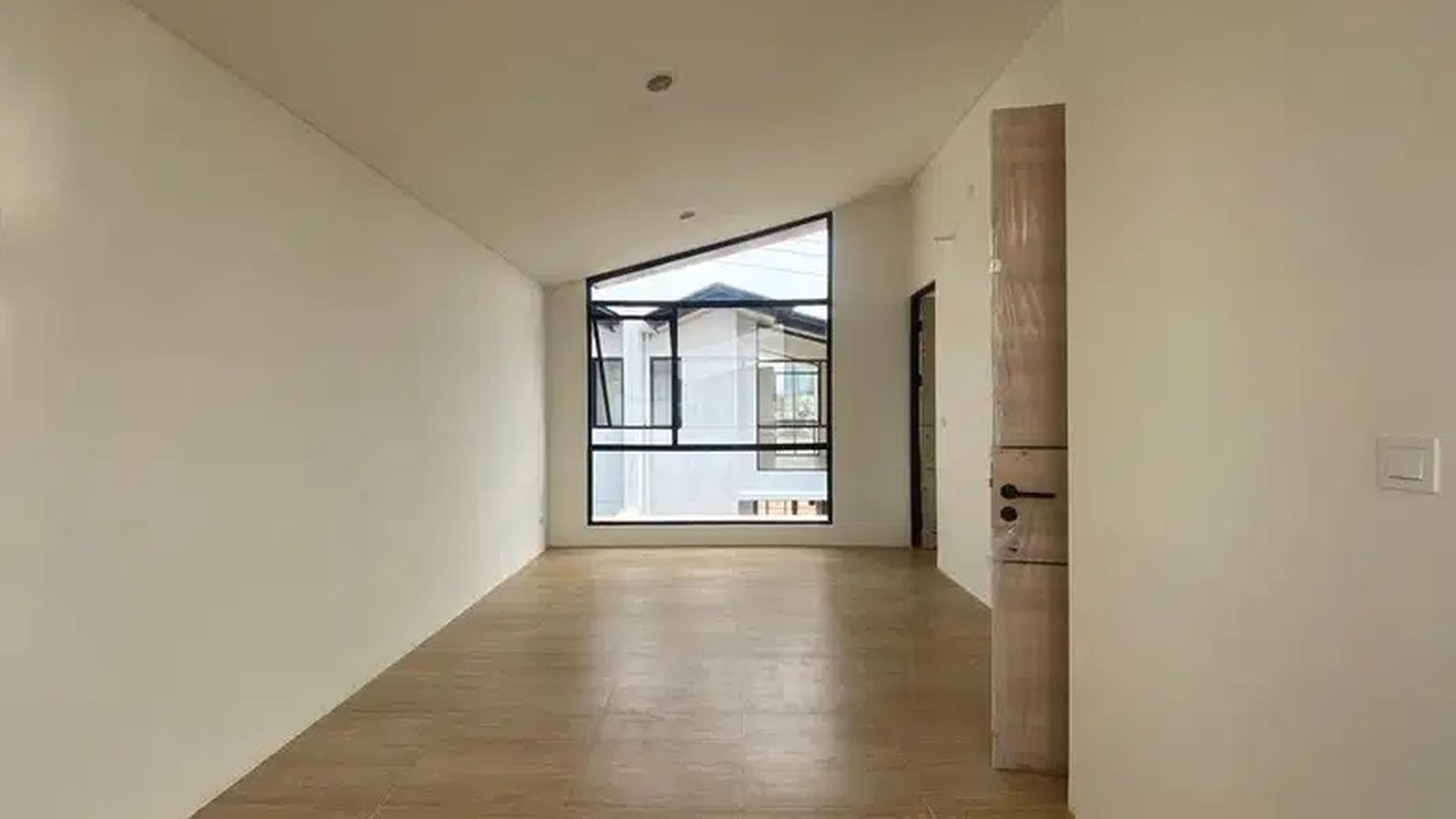 Dijual Rumah di Cendana Parc Lippo Karawaci Tangerang