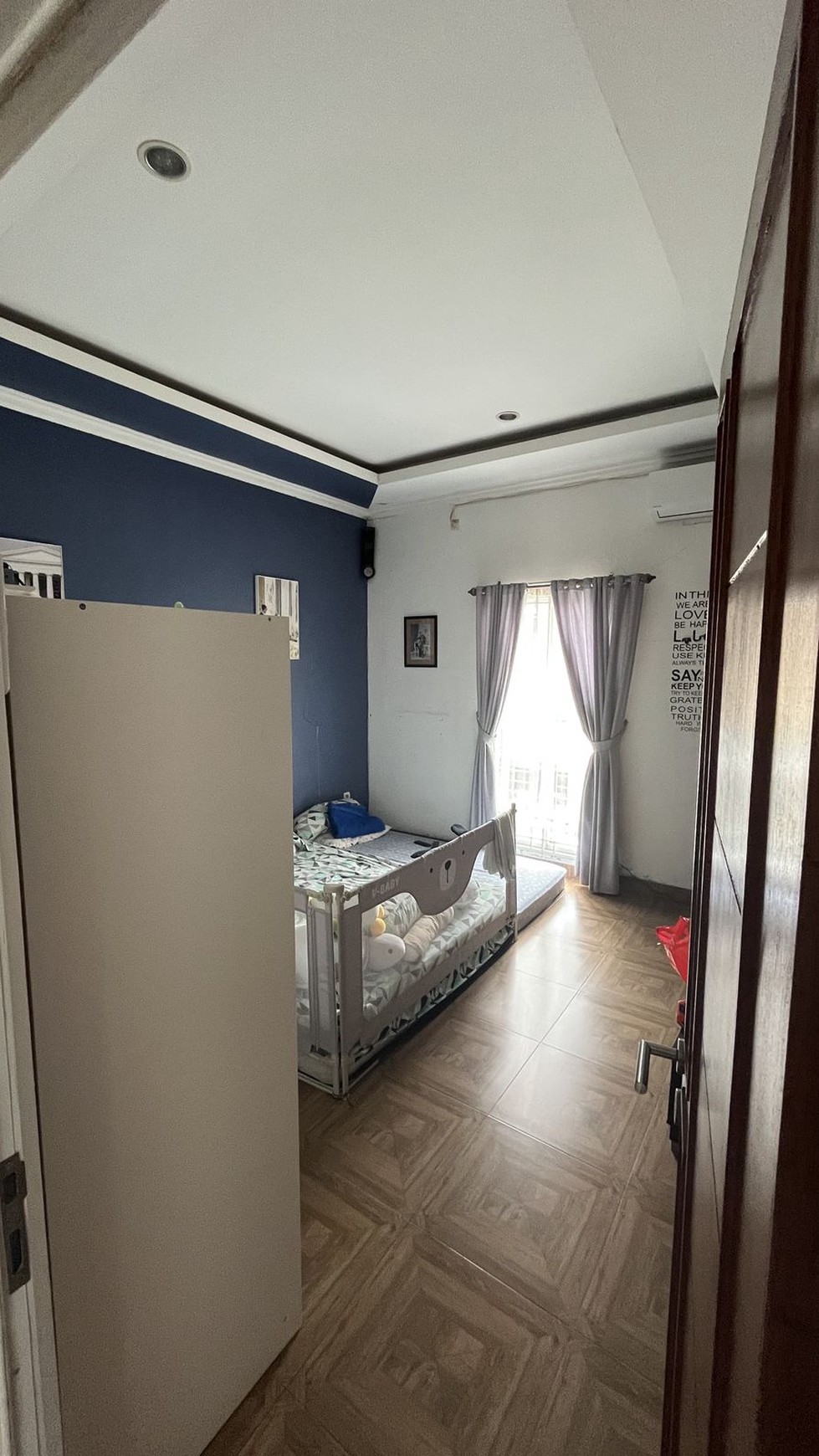 Rumah Bagus, bebas banjir lokasi strategis di Ciputat