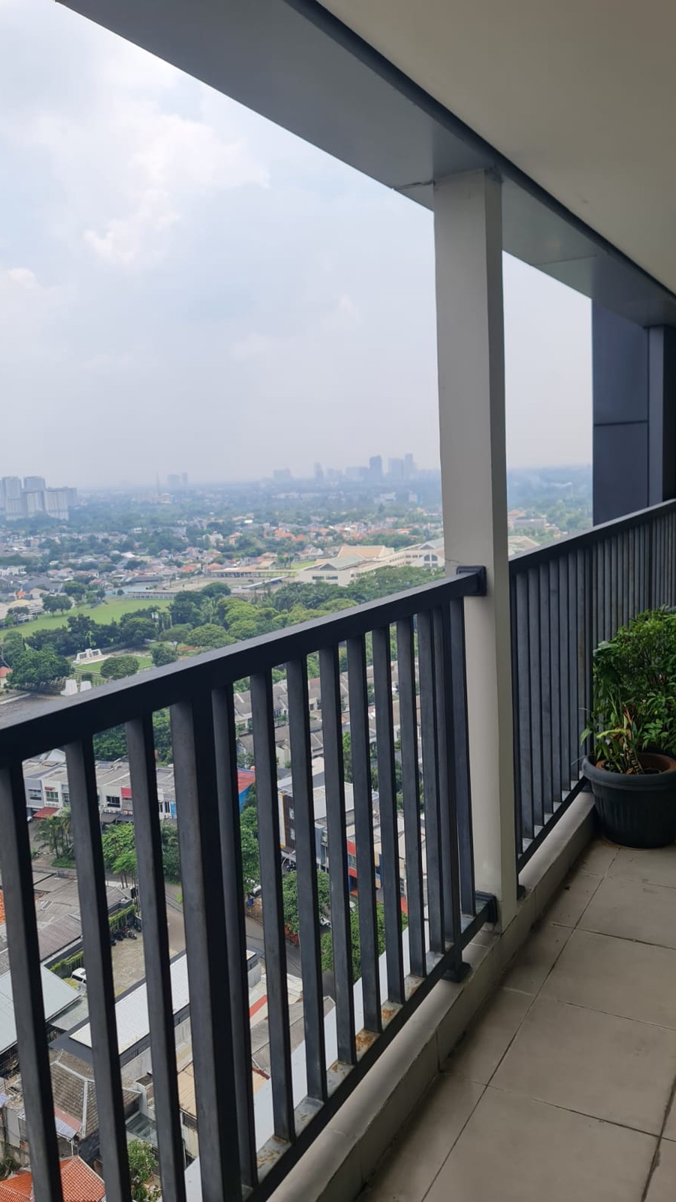 Apart Siap Huni Di Apart Embarcadero Pondok Aren Kota Tangerang Selatan, lingkungan bagus, bebas banjir, kemanan terjamin, lokasi strategis, akses jalan dan transportasi mudah.