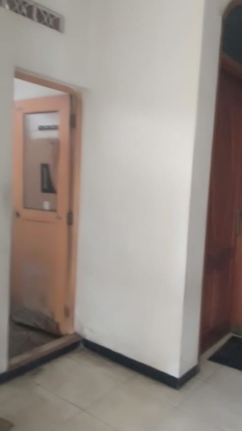 DIJUAL RUMAH di JALAN RAYA KENJERAN - Lokasi Strategis!