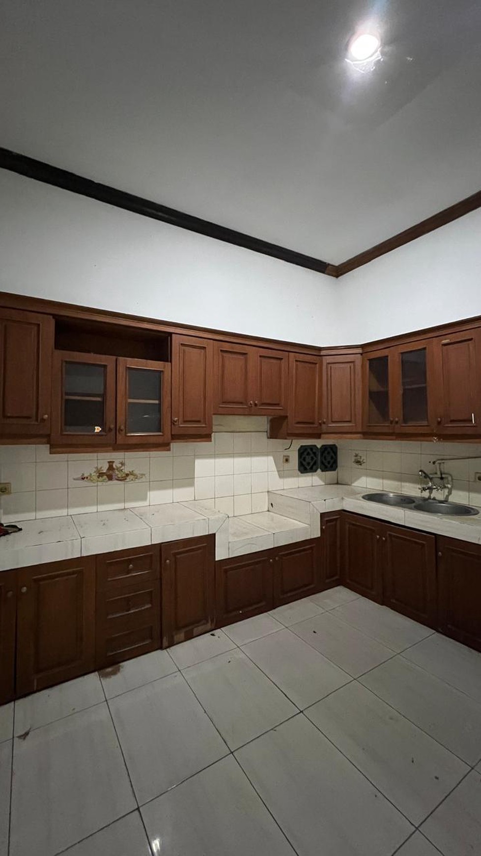 Dijual Rumah di Jl. Panglima Polim 4 Jakarta Selatan