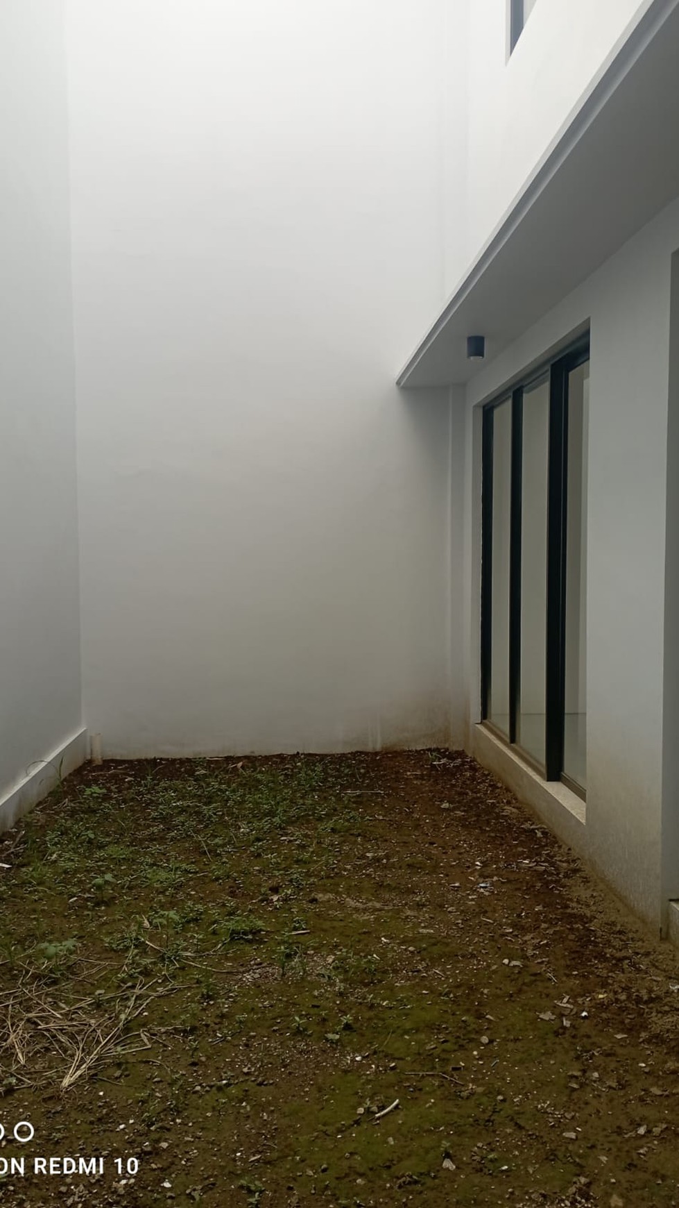 Disewakan Ruang Usaha 1900 Meter Persegi Area Sorowajan Baru