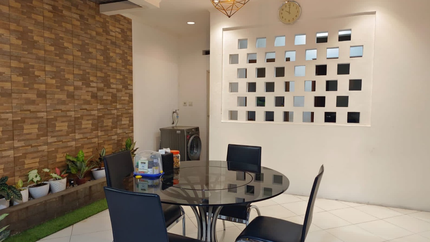 Rumah di Lingkungan Asri Cluster Green Cove