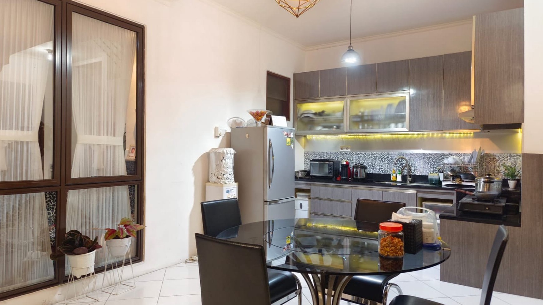 Rumah di Lingkungan Asri Cluster Green Cove