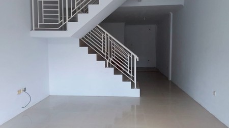 For Rent Ruko di     Jl. H.Nawi Raya Blok B Jaksel